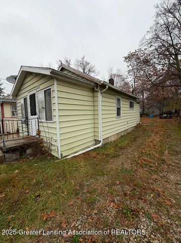 1019 Dakin Street, Lansing, MI 48912