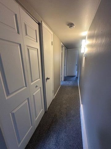 27051 Joan Street, Taylor, MI 48180