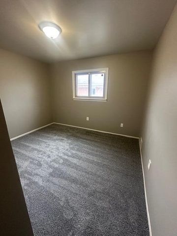 27051 Joan Street, Taylor, MI 48180