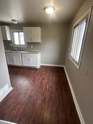 27051 Joan Street, Taylor, MI 48180