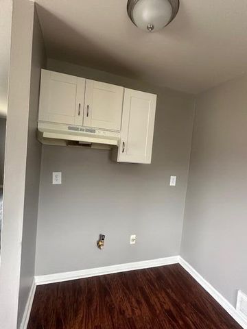 27051 Joan Street, Taylor, MI 48180