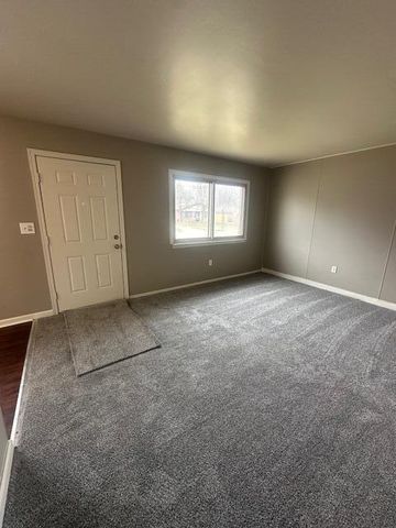 27051 Joan Street, Taylor, MI 48180