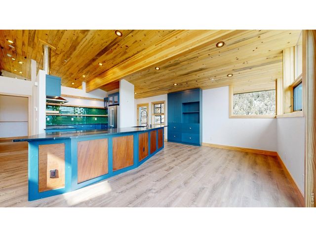 1440 Hummingbird Dr, Estes Park, CO 80517