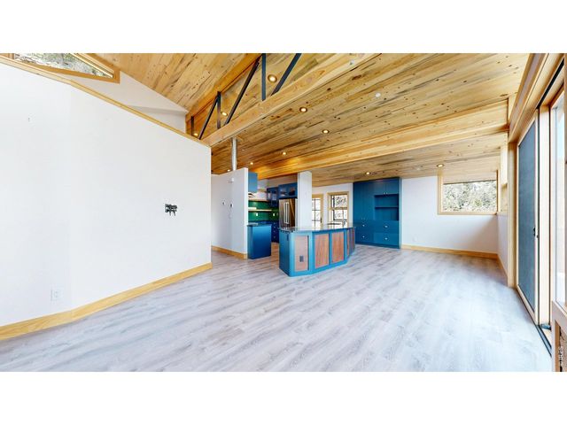 1440 Hummingbird Dr, Estes Park, CO 80517