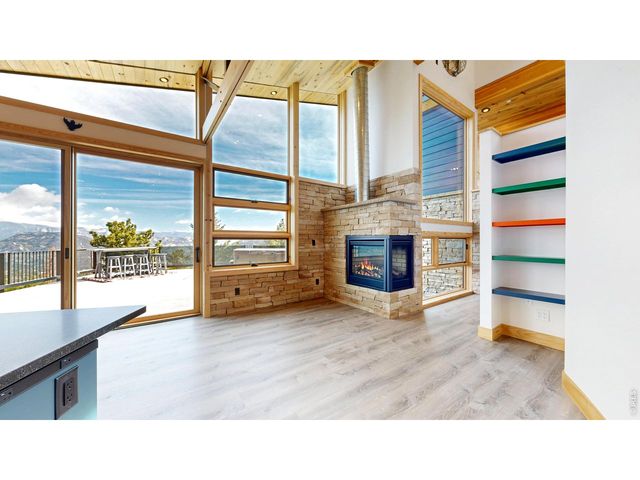 1440 Hummingbird Dr, Estes Park, CO 80517