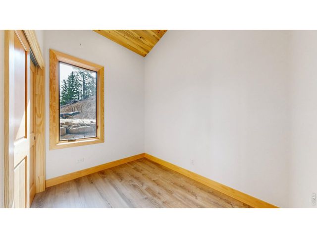 1440 Hummingbird Dr, Estes Park, CO 80517