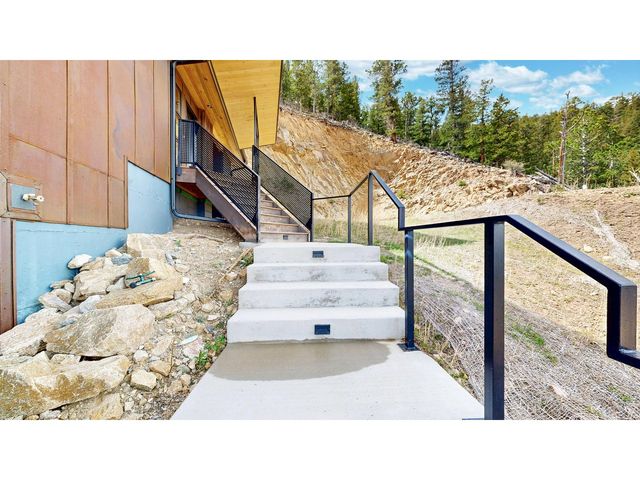 1440 Hummingbird Dr, Estes Park, CO 80517