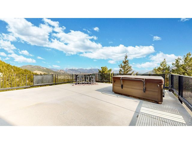 1440 Hummingbird Dr, Estes Park, CO 80517