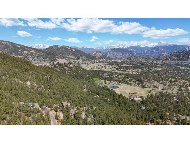 1440 Hummingbird Dr, Estes Park, CO 80517
