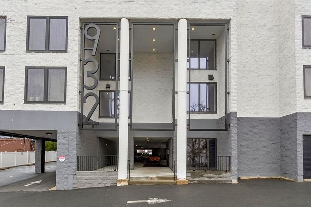 932 Broadway Street 212, Chelsea, MA 02150