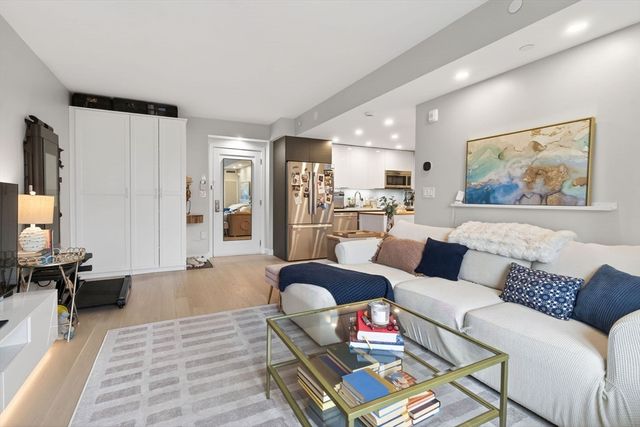 932 Broadway Street 212, Chelsea, MA 02150