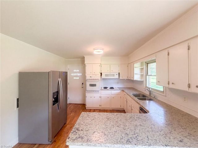 5909 Chipmunk Drive, Greensboro, NC 27407