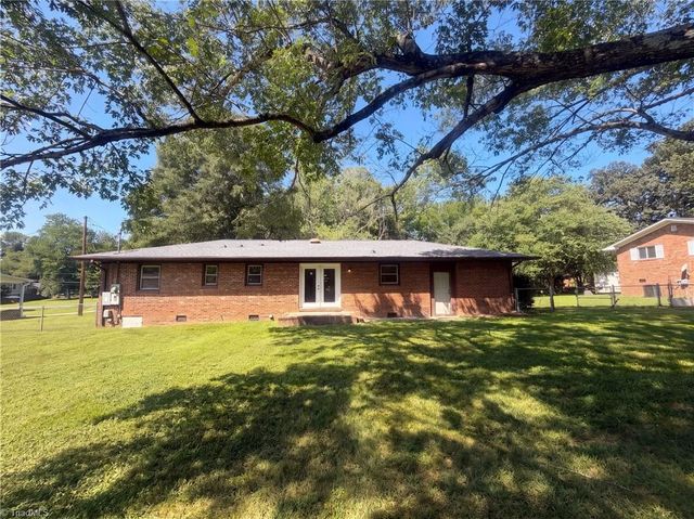 5909 Chipmunk Drive, Greensboro, NC 27407