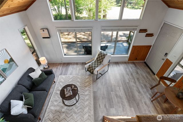 570 N Duckabush Drive W, Hoodsport, WA 98548