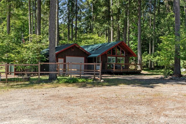 570 N Duckabush Drive W, Hoodsport, WA 98548