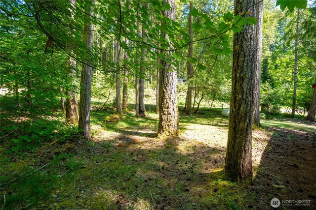 570 N Duckabush Drive W, Hoodsport, WA 98548