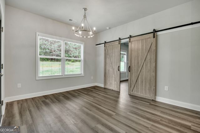 112 Hunters Chase Court, Eatonton, GA 31024