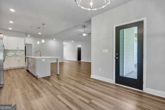 112 Hunters Chase Court, Eatonton, GA 31024