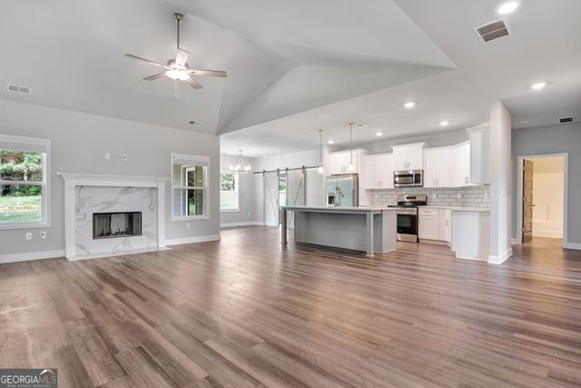 112 Hunters Chase Court, Eatonton, GA 31024