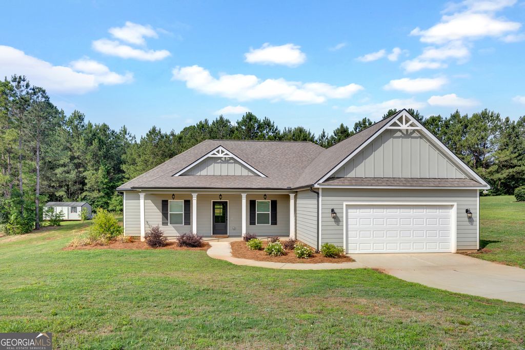 112 Hunters Chase Court, Eatonton, GA 31024