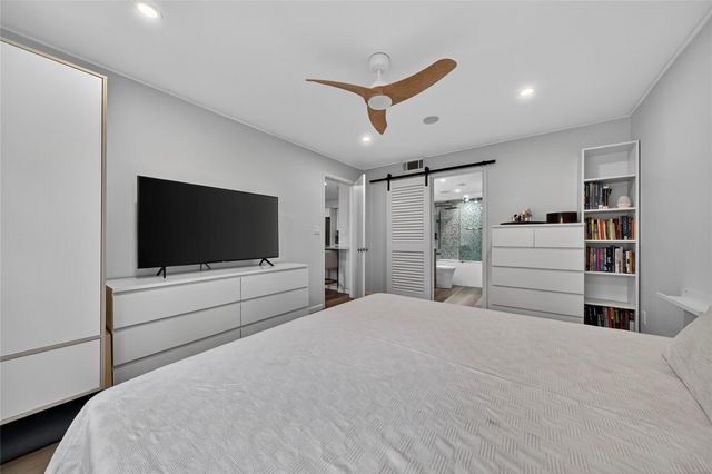 700 SE 2nd Avenue 318, Deerfield Beach, FL 33441