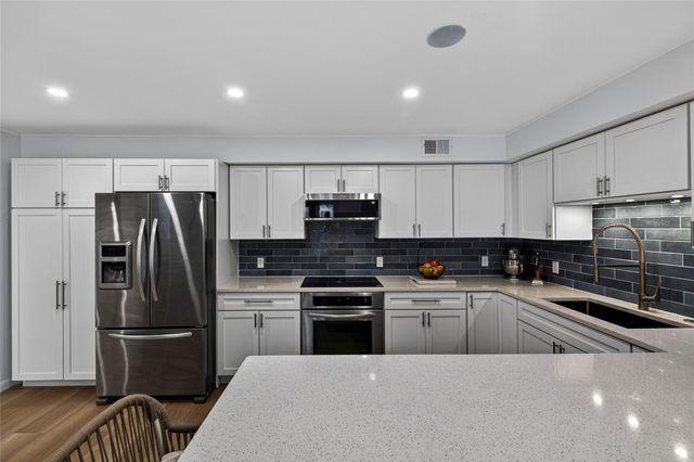 700 SE 2nd Avenue 318, Deerfield Beach, FL 33441