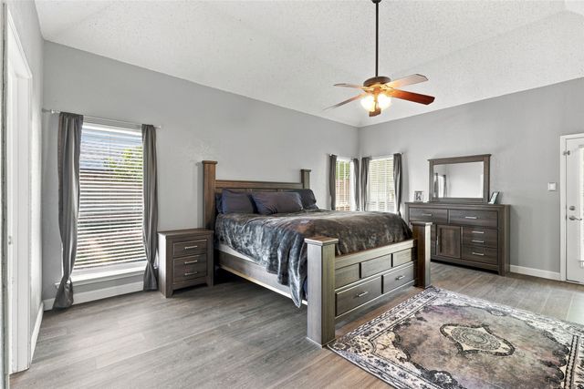 9014 Woodlawn Drive, Granbury, TX 76049