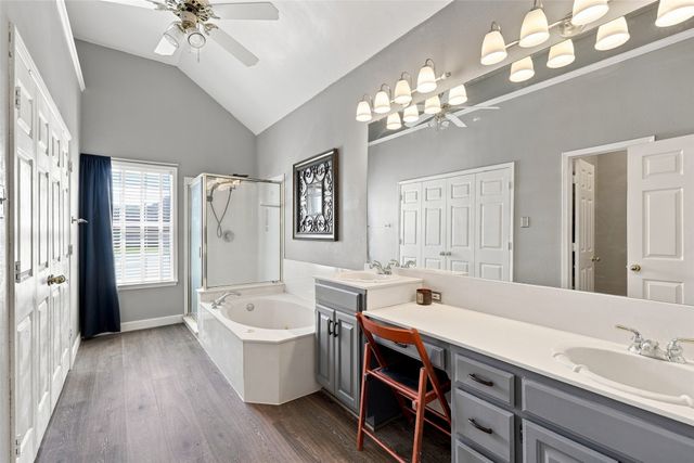 9014 Woodlawn Drive, Granbury, TX 76049