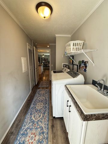 1187 Ironstone Drive, Mount Pleasant, MI 48858