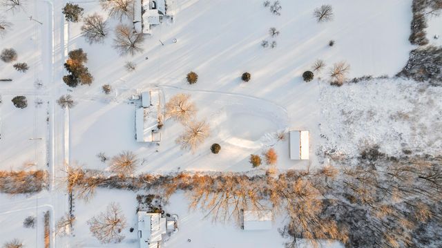 69455 Hicks Road, Armada Twp, MI 48005