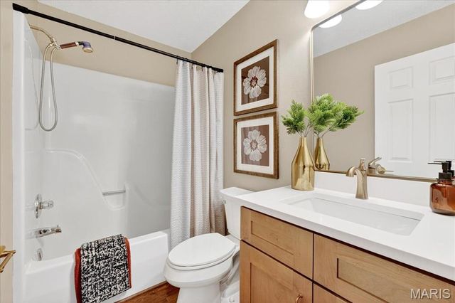 607 Shamrock Drive, O'fallon, IL 62269