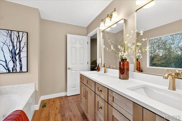 607 Shamrock Drive, O'fallon, IL 62269