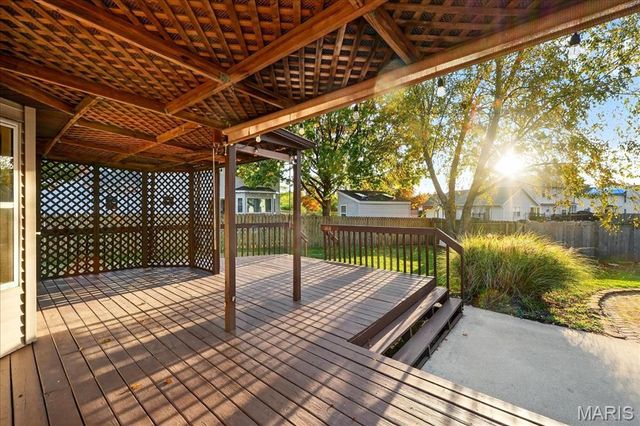 607 Shamrock Drive, O'fallon, IL 62269