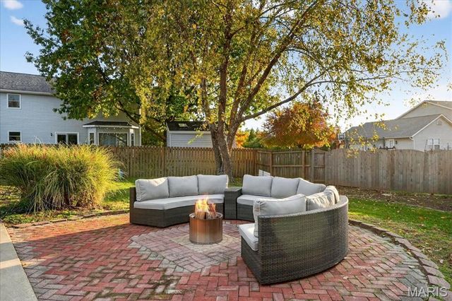 607 Shamrock Drive, O'fallon, IL 62269