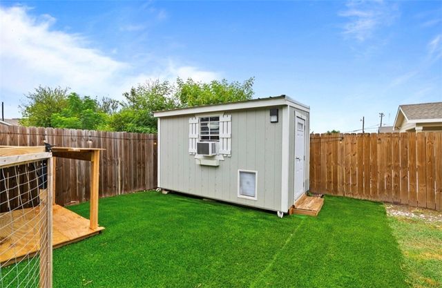 1105 Cabra St, Corpus Christi, TX 78401