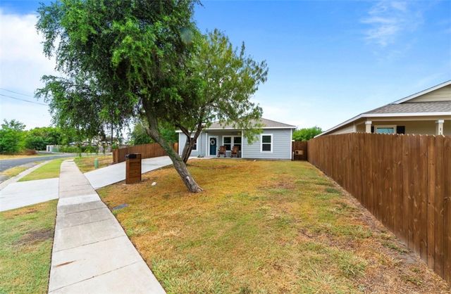 1105 Cabra St, Corpus Christi, TX 78401