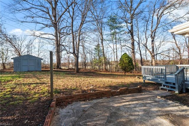 1806 Heilwood Drive, Greensboro, NC 27407