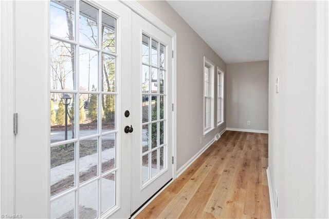 1806 Heilwood Drive, Greensboro, NC 27407