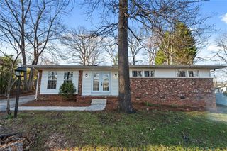 1806 Heilwood Drive, Greensboro, NC 27407