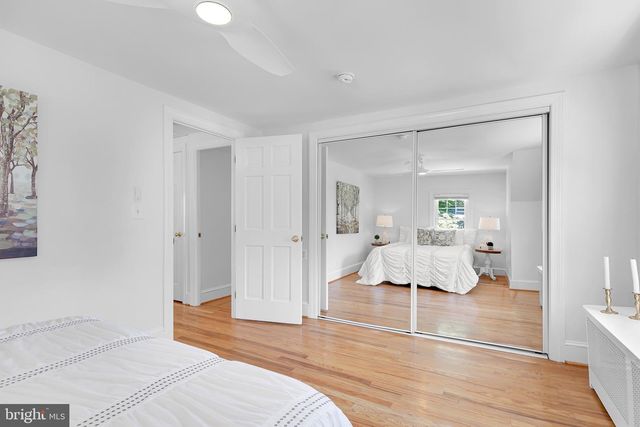 2710 S JOYCE ST, Arlington, VA 22202