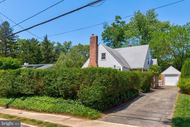 2710 S JOYCE ST, Arlington, VA 22202