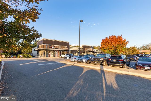 2710 S JOYCE ST, Arlington, VA 22202