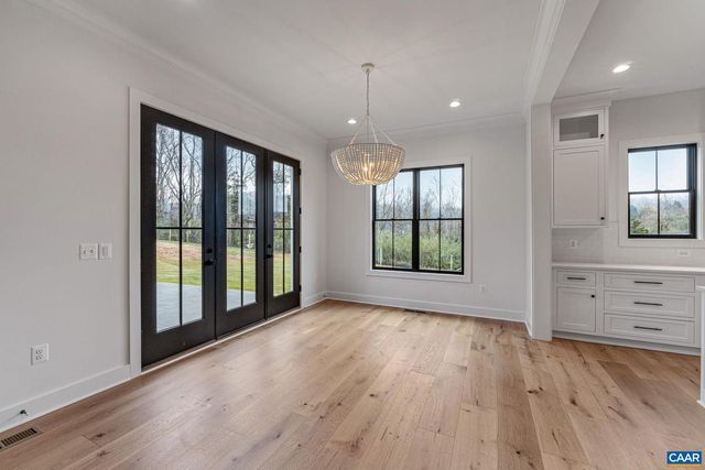 3 MORGANTOWN RD, Charlottesville, VA 22903