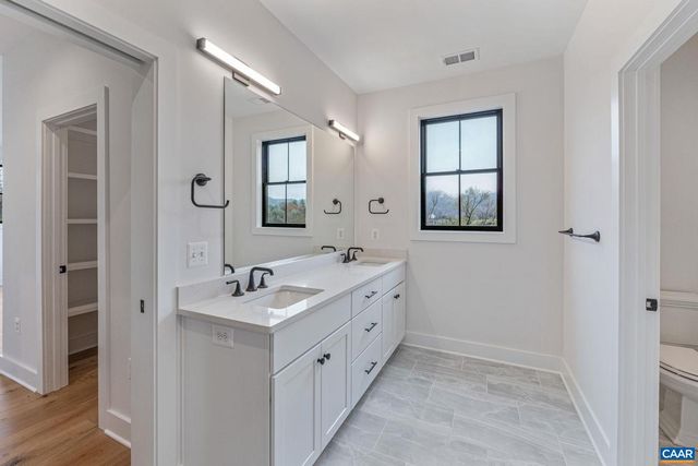 3 MORGANTOWN RD, Charlottesville, VA 22903