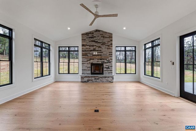 3 MORGANTOWN RD, Charlottesville, VA 22903