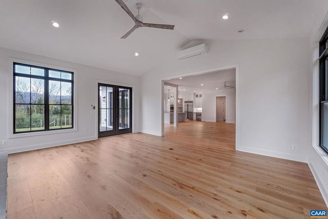 3 MORGANTOWN RD, Charlottesville, VA 22903