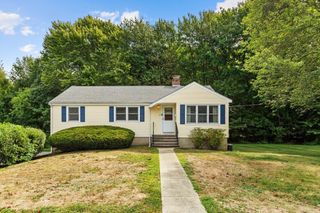 14 Plymouth Road, Wakefield, MA 01880