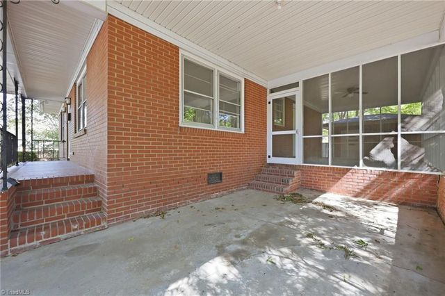 912 Virginia Avenue, Burlington, NC 27217