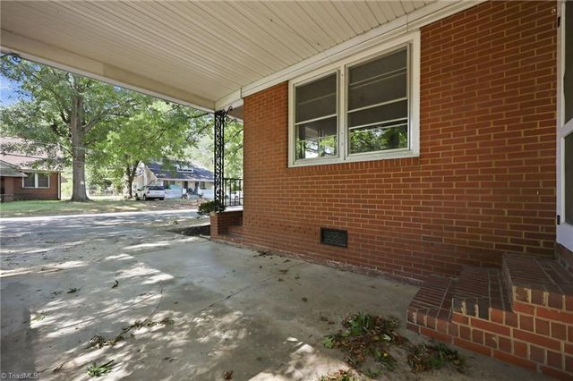 912 Virginia Avenue, Burlington, NC 27217