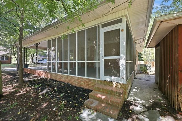 912 Virginia Avenue, Burlington, NC 27217